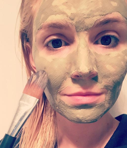 tutorial: how to use a face mask
